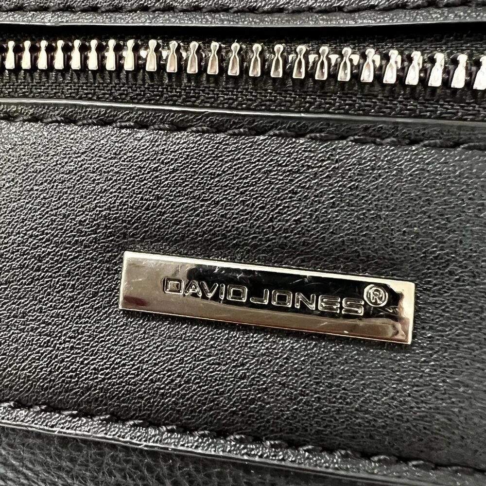 DAVID JONES PARIS Womens‎ Black Leather Backpack Bag (Read)